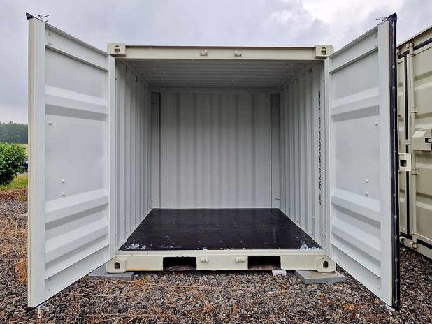 Seecontainer 8 Fuß - 2,4x2,2 m - Premiumqualität - NEU und robust